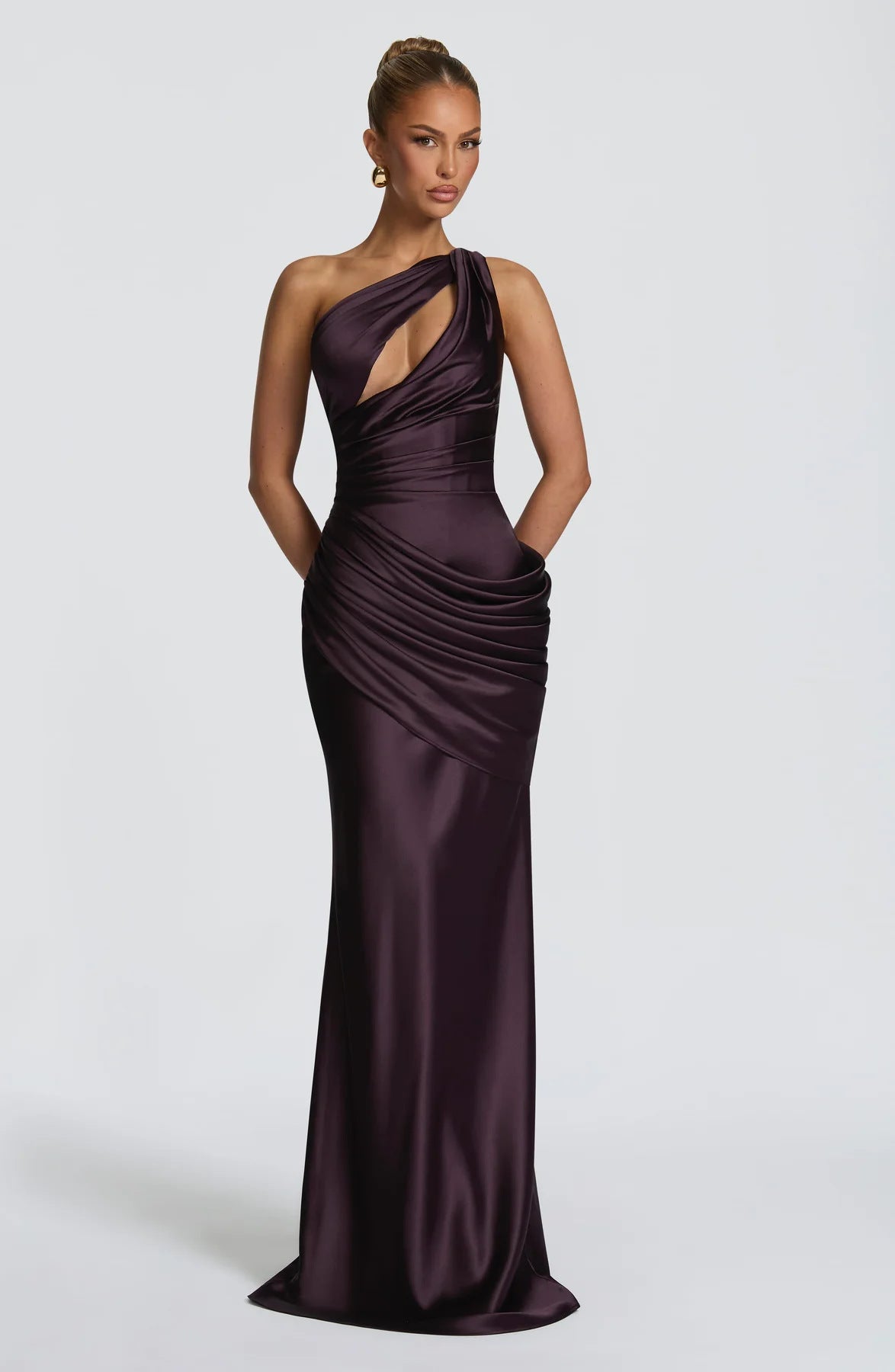 Elegante vestido de noche tipo sirena