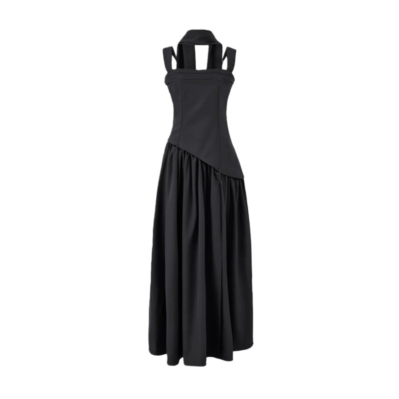 Vestido largo plisado con cintura ajustada